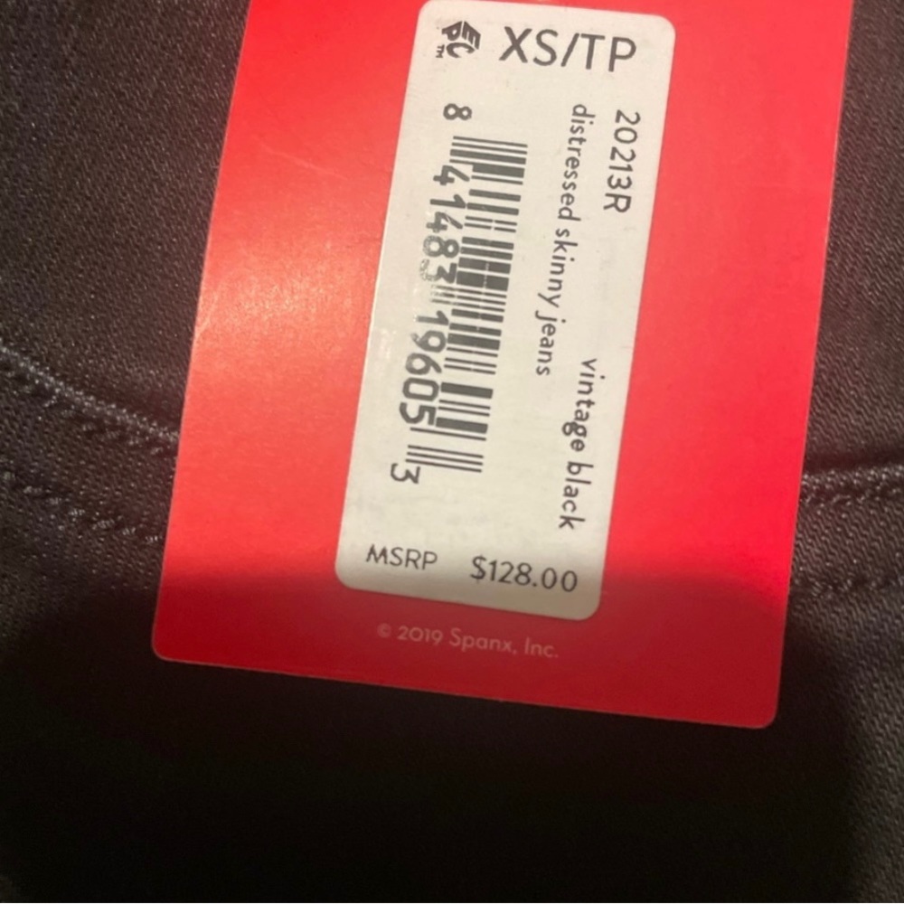 Brand new SPANX Vintage black Distressed Ankle Skinny Jeans - Picture 9 of 9